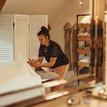 Lalande-laborie Bed & Breakfast 4*