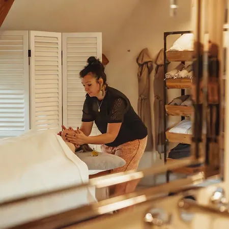Lalande-laborie Bed & Breakfast *