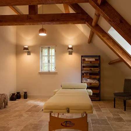 Lalande-laborie Bed & Breakfast *